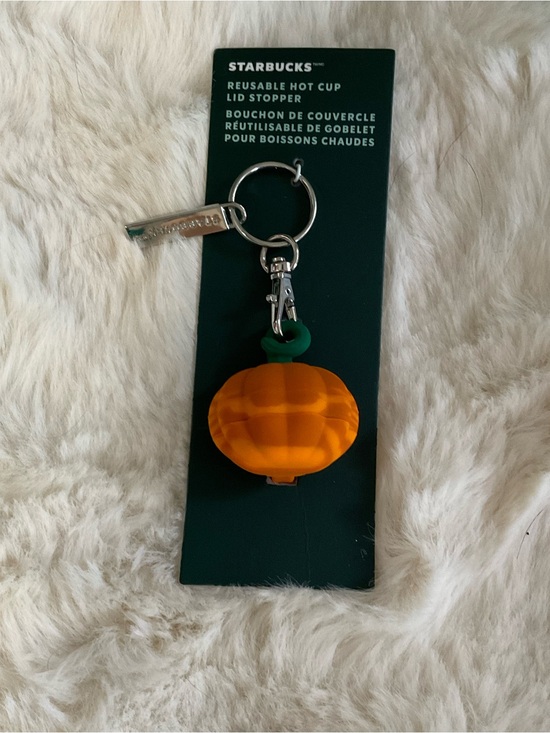 Starbucks Other - NWT Starbucks Fall 2025 Pumpkin Keychain Reusable Hot Cup Lid Topper Stopper